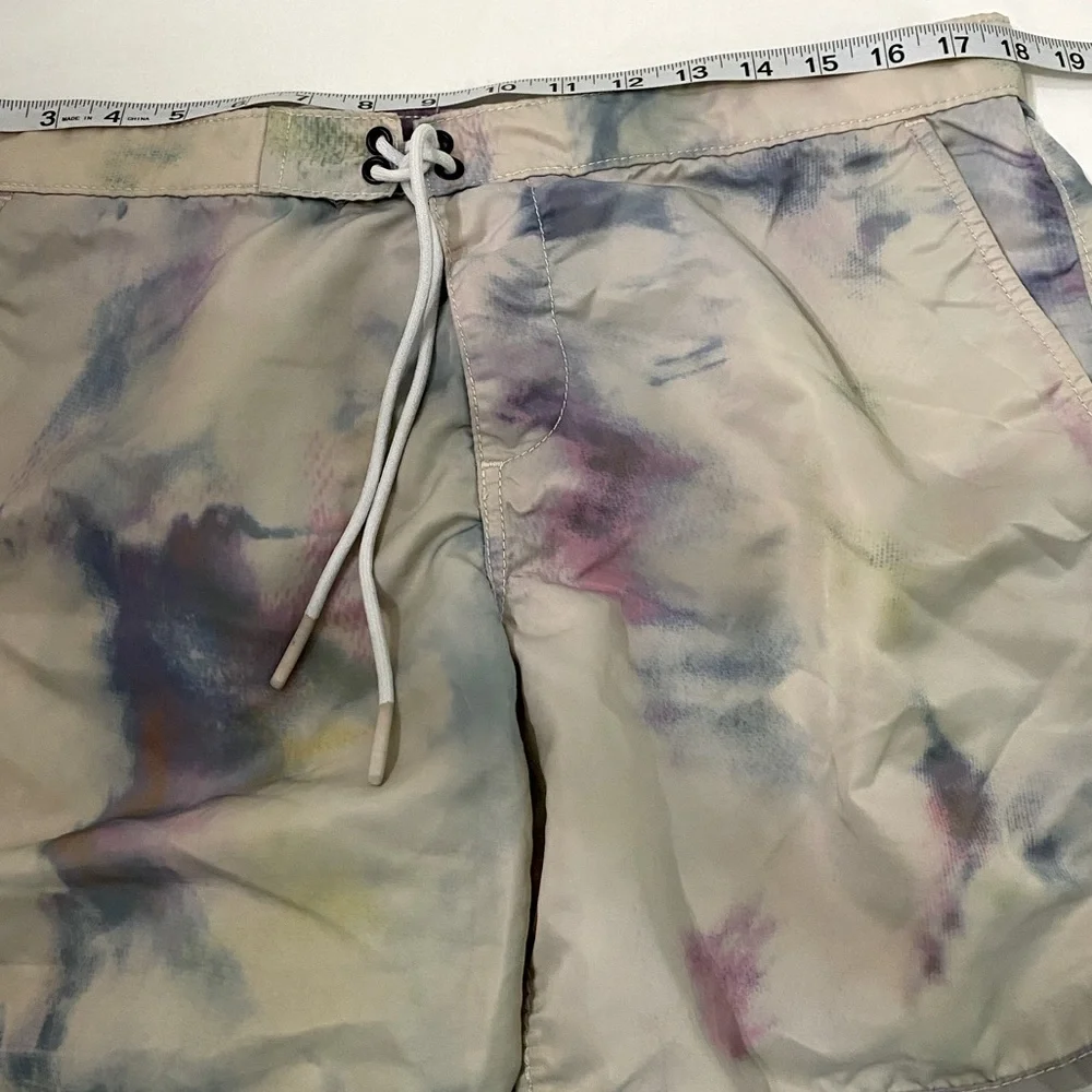 TRUE RELIGION Ricky Relaxed Straight‎ Tie Dye Board Shorts SZ 34